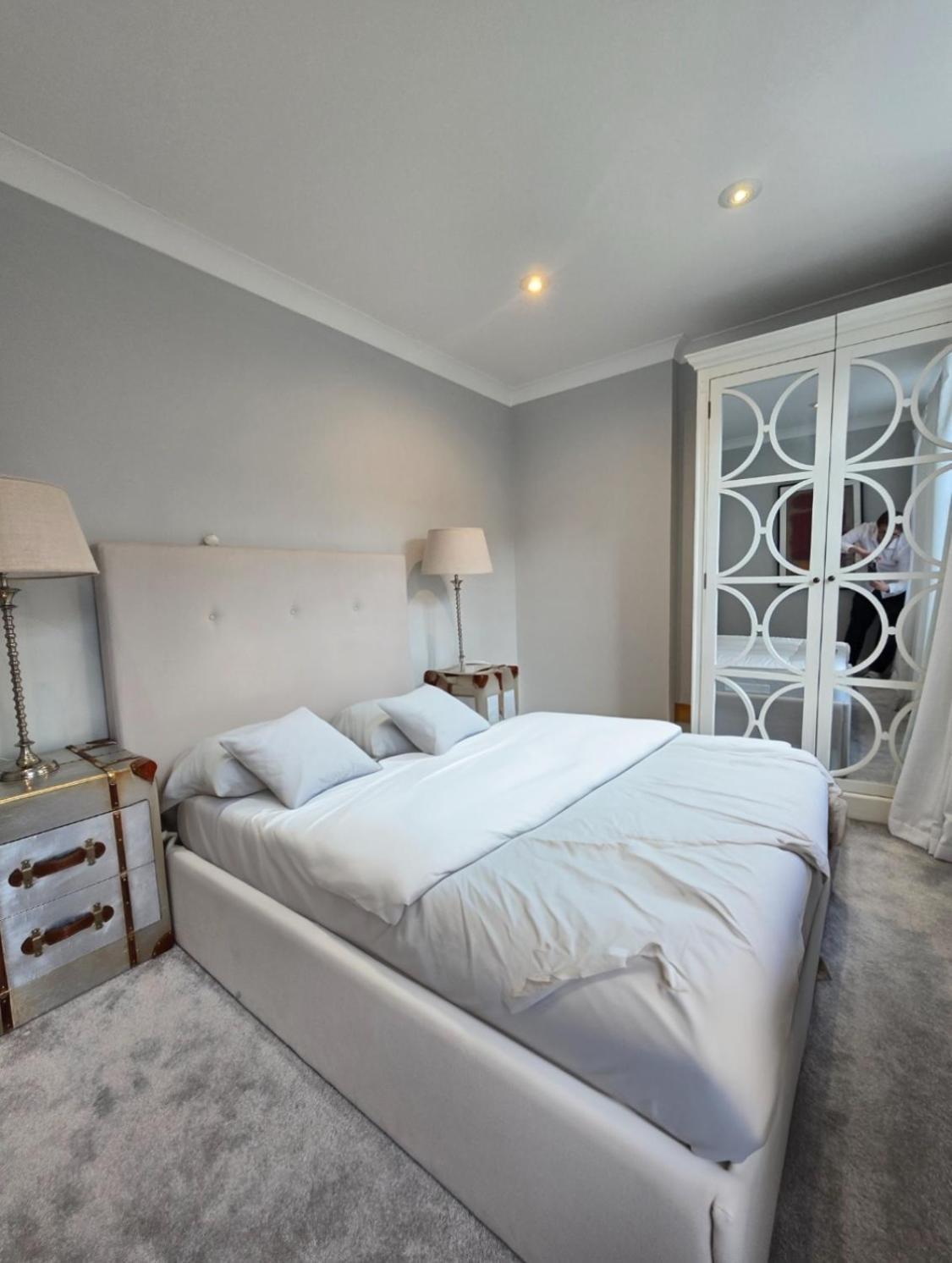 Elegant 3bd In Apartment *